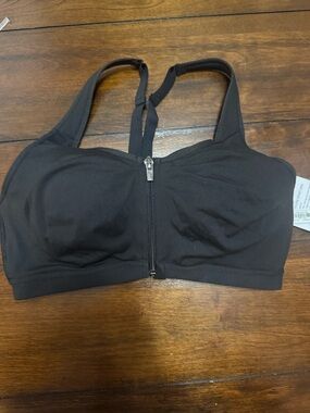 Victoria Secret Sports Bra Black
34D Medium Support Knockout
Front Closure